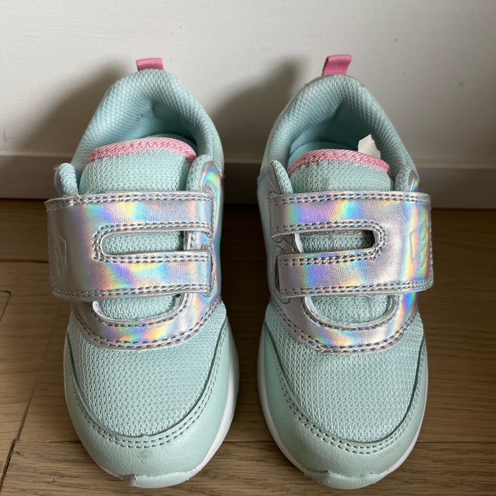 Lotto Kids/Toddler Running Shoes, size 9T/Euro 26 - BNIB